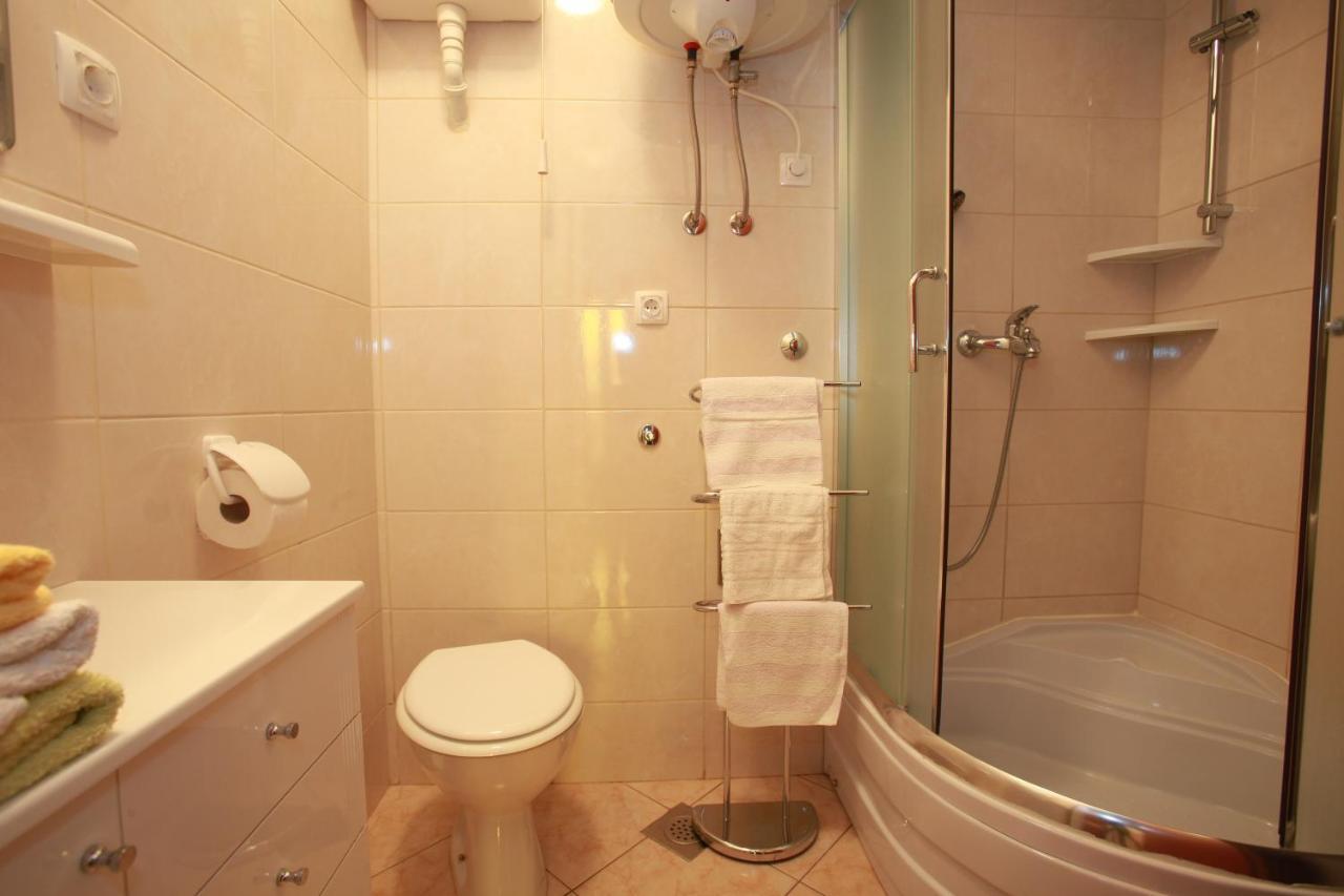 Apartment Mario With Terrace And Sea View Baska  Luaran gambar