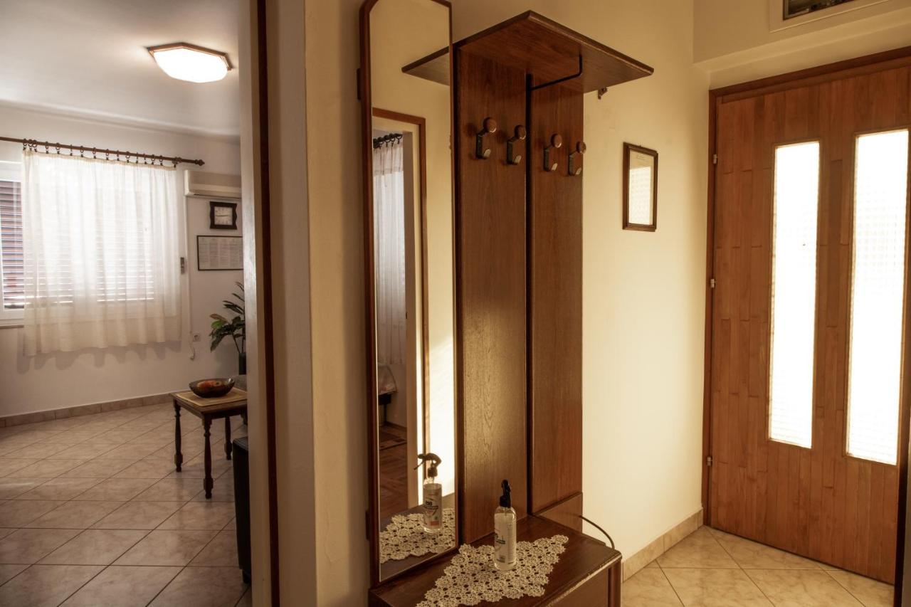 Apartment Mario With Terrace And Sea View Baska  Luaran gambar